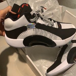 Authentic Nike Air Jordan XXXV Sneaker 6y Pristine